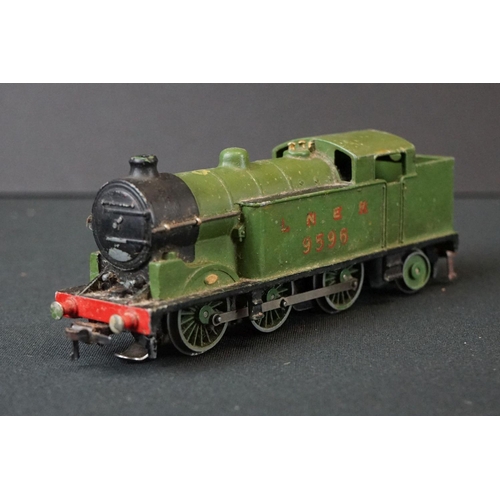 141 - Four Hornby Dublo locomotives to include 0-6-2 LNER 9596, D3763, 0-6-2 LMS 6917 and 2-6-4 180059 BR ... 