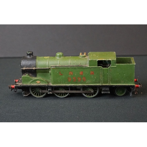 141 - Four Hornby Dublo locomotives to include 0-6-2 LNER 9596, D3763, 0-6-2 LMS 6917 and 2-6-4 180059 BR ... 