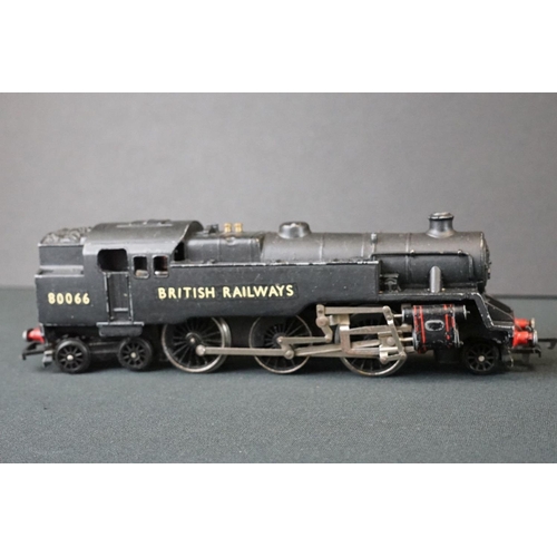 142 - 13 OO / HO gauge locomotives to include Hornby Mallard, Triang Aurora, Hornby Dublo BR 80066 etc