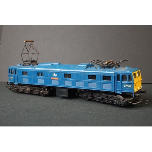 142 - 13 OO / HO gauge locomotives to include Hornby Mallard, Triang Aurora, Hornby Dublo BR 80066 etc