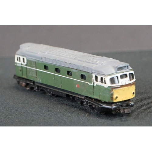 148 - Seven N gauge locomotives to include Lima D5518, Lima BR D8915, Esser Bahn 0-40 1, Trix D5379, Arnol... 