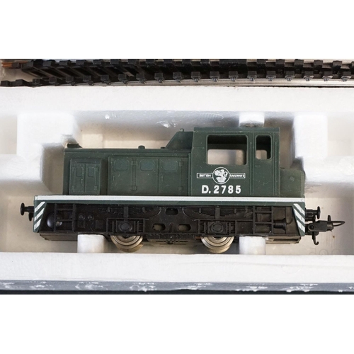 149 - Boxed Lima HO gauge 4106A electric train set with D2785 locomotive, appears complete