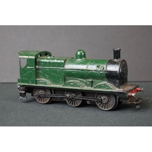 150 - 15 OO / HO gauge locomotives to include Hornby, Triang, Palitoy Mainline, Jouef etc