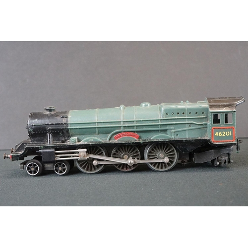 152 - Ten OO / HP gauge locomotives to include Mehano 2-6-0 Canadian Pacific, Lima, Airfix etc