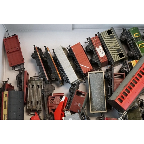 153 - Over 50 OO gauge items of rolling stock to include Hornby, Hornby Dublo, Graham Farish, Triang etc