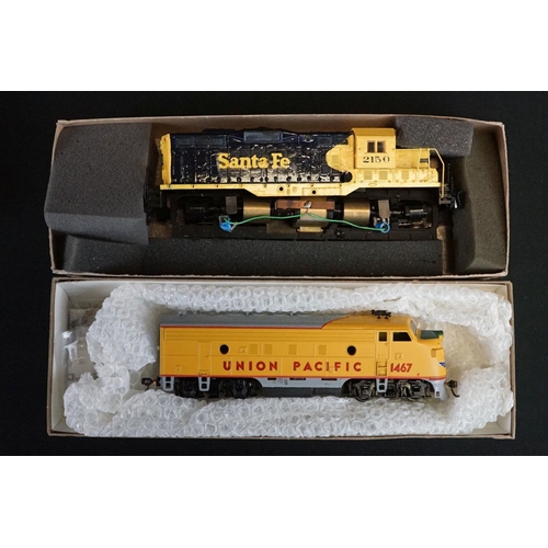 155 - 12 Boxed HO gauge locomotives all contained in Athearn boxes to include mainly associated Athearn lo... 