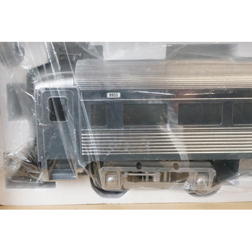 157 - Boxed Aristo Craft Trains 1 gauge ART 22804 Chicago & Northwestern Rail Diesel Car