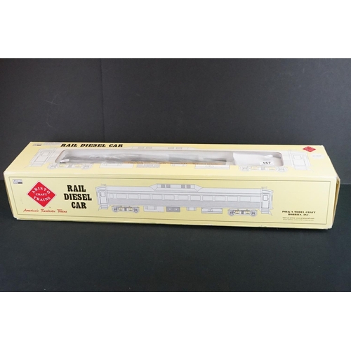 157 - Boxed Aristo Craft Trains 1 gauge ART 22804 Chicago & Northwestern Rail Diesel Car