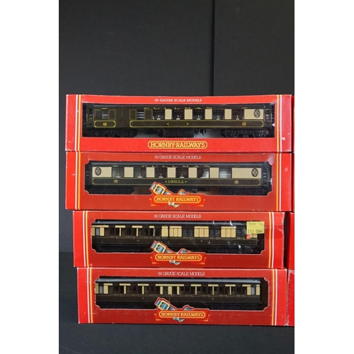 176 - 33 Boxed OO gauge items of rolling stock to include R4240, R4225B, R4165, R123, R223, R484, R122 etc