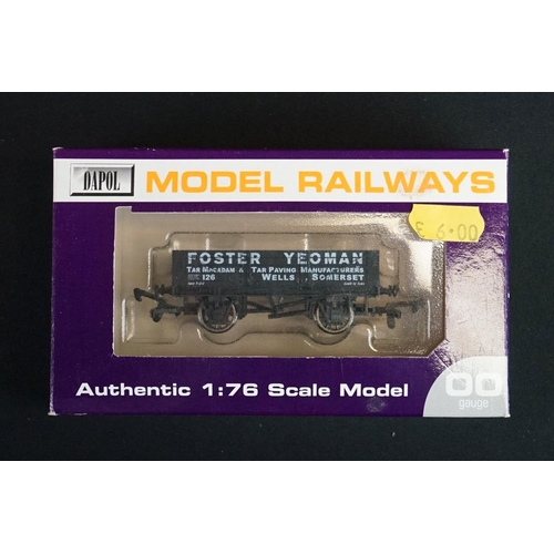 184 - 11 Boxed OO gauge items of rolling stock to include 3 x Bachmann, 3 x Dapol, 3 x Hornby, Palitoy Mai... 