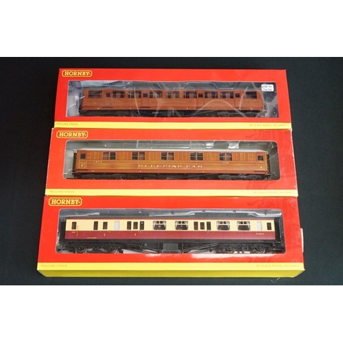 185 - 27 Boxed Hornby OO gauge items of rolling stock to include R4530A, R4338A, 4816, R4600, R4684 etc