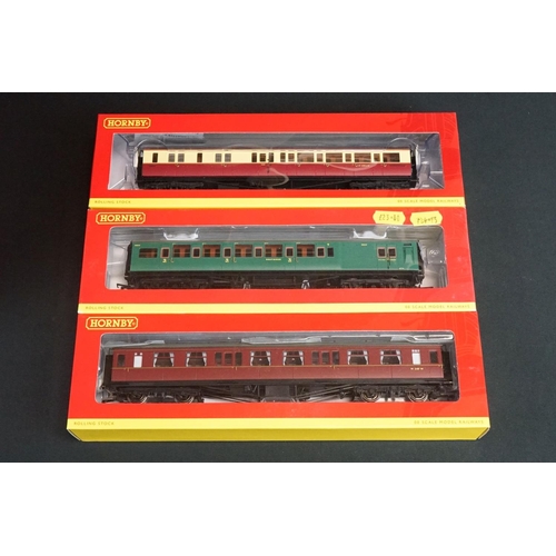 185 - 27 Boxed Hornby OO gauge items of rolling stock to include R4530A, R4338A, 4816, R4600, R4684 etc