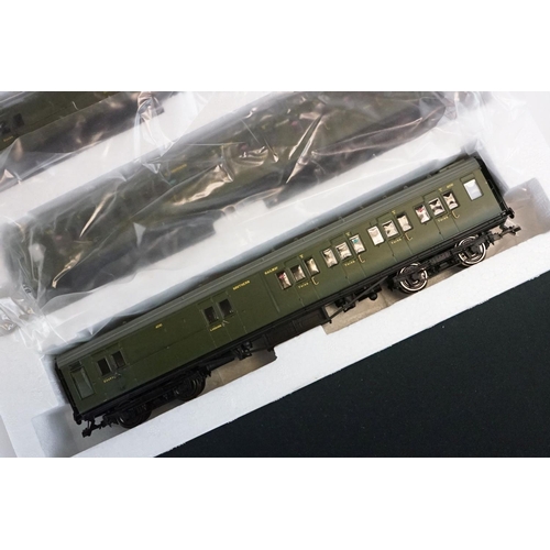 188 - Boxed Hornby OO gauge R4378 Southern Suburban 1938 Coaches Pack plus a set of 3 x Hornby OO gauge So... 