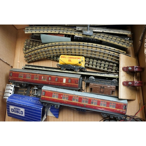 194 - Quantity of Hornby Dublo 3 rail to include boxed EDL18 Standard 2-6-4 Tank locomotive BR, boxed TPO ... 