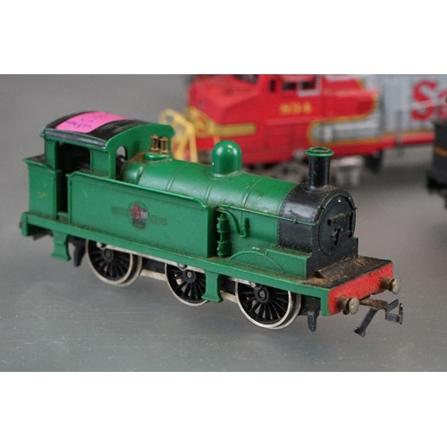 50 - 17 OO / HO gauge locomotives to include Bachmann Spectrum Santa Fe 834, Lima SNCF BB25175, Hornby, T... 