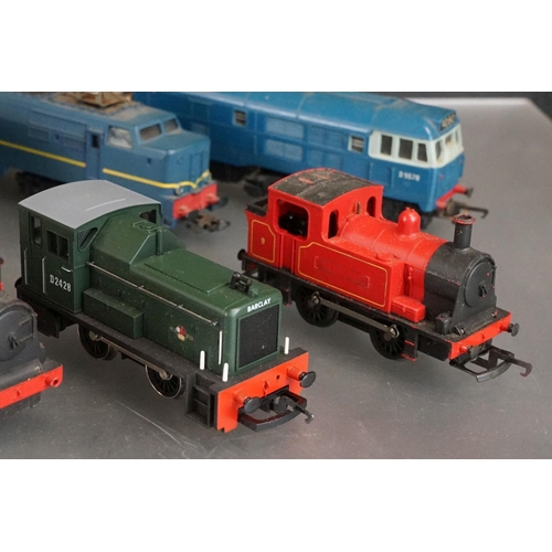 50 - 17 OO / HO gauge locomotives to include Bachmann Spectrum Santa Fe 834, Lima SNCF BB25175, Hornby, T... 