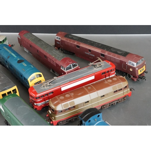 51 - 15 OO / HO gauge locomotives to include Hornby Flying Scotsman, Hornby Western Courier, Lima Western... 