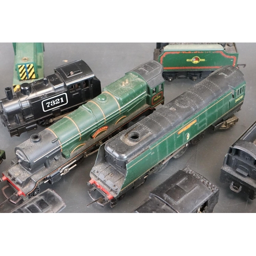 52 - 22 OO / HO gauge locomotives to include Fleischmann, Jouef, Wrenn Cardiff Castle, Lima, Triang etc