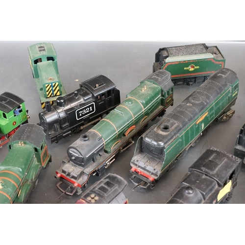 52 - 22 OO / HO gauge locomotives to include Fleischmann, Jouef, Wrenn Cardiff Castle, Lima, Triang etc