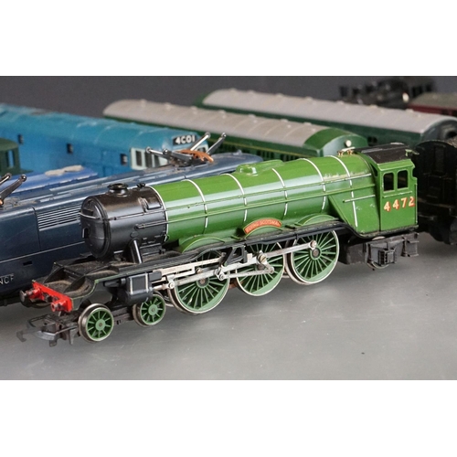 53 - 15 OO / HO gauge locomotives to include Hornby Flying Scotsman, Lima Express Parcels, Hornby Albert ... 