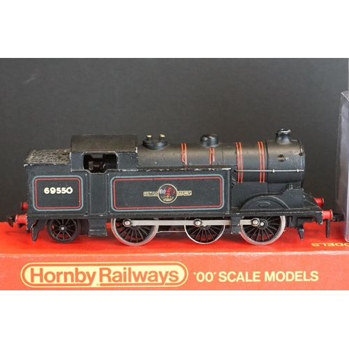 54 - Boxed Hornby OO gauge R863 Brush Type 4 Class 47/48 Diesel Electric Locomotive Silver Seal plus a Ho... 