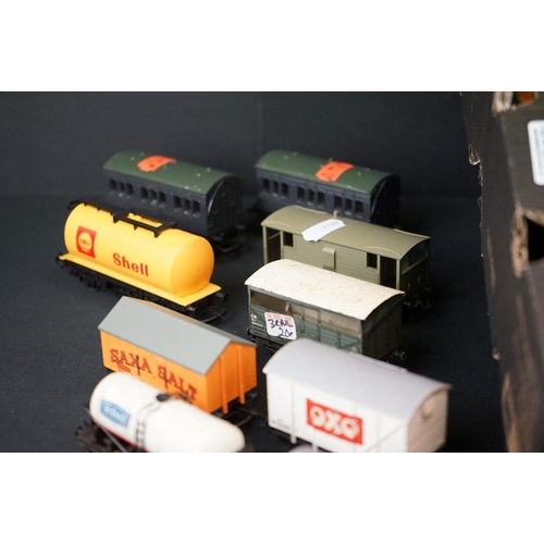 60 - Around 100 OO / HO gauge items of rolling stock to include Hornby Dublo, Mainline, Hornby, Lima etc