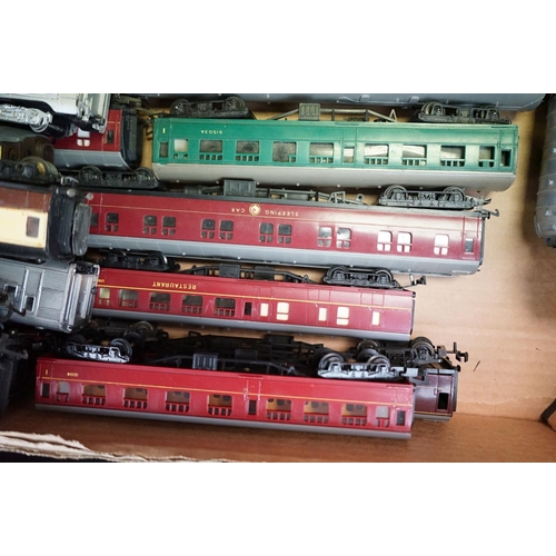 64 - Around 60 OO / HO gauge items of rolling stock to include Lima, Jouef, Hornby, Triang etc