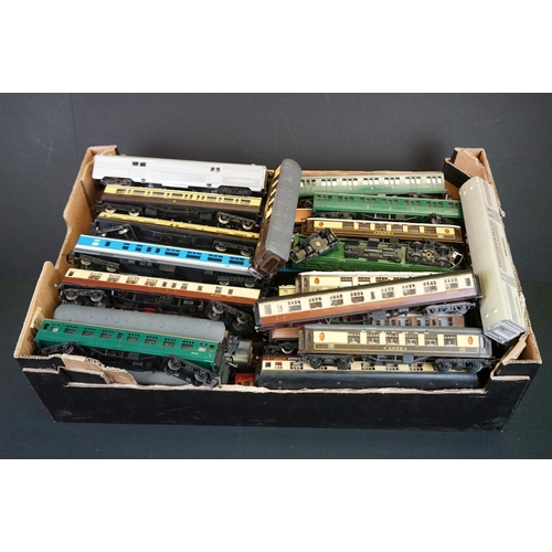 64 - Around 60 OO / HO gauge items of rolling stock to include Lima, Jouef, Hornby, Triang etc