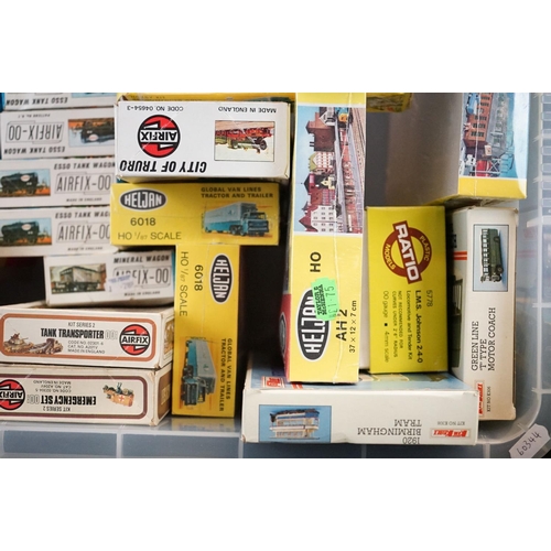 67 - Around 40 boxed & unbuilt OO / HO gauge plastic model kits to include 30 x Airfix, 6 x Heljan (all s... 