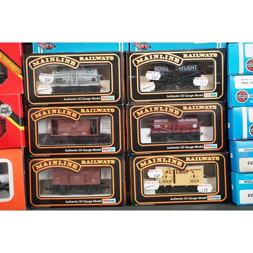 68 - 44 Boxed OO gauge items of rolling stock to include 11 x Airifx, 7 x Palitoy Mainline, 25 x Hornby /... 