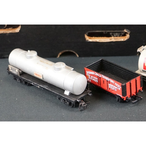 71 - Around 55 OO gauge items of rolling stock to include Triang, Bachmann, Mainline, Jouef, Hornby etc, ... 