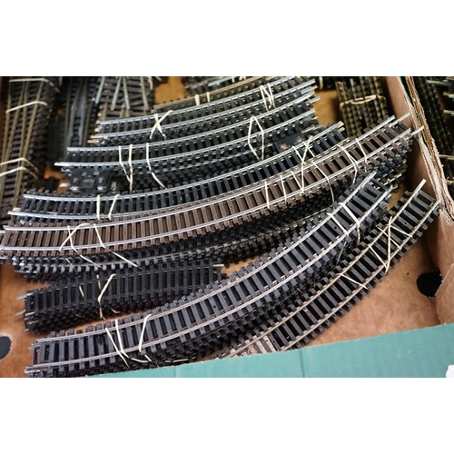 201 - Quantity of OO gauge model railway track featuring various straights and curves, separated into sets... 