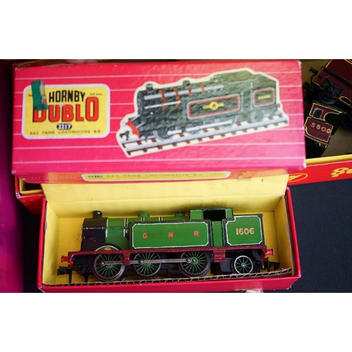 202 - Collection of various OO / HO gauge model railway to include kit built locomotives, spares and repai... 