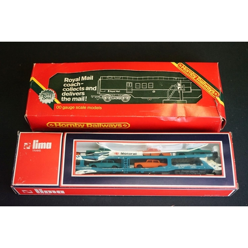 215 - Collection of boxed Hornby OO gauge model railway accessories to include R401 Operating Mail Coach S... 