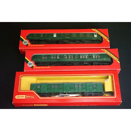 217 - 20 Boxed Triang / Hornby OO gauge items of rolling stock to include 4 x R933 SR Coach Composite, R11... 