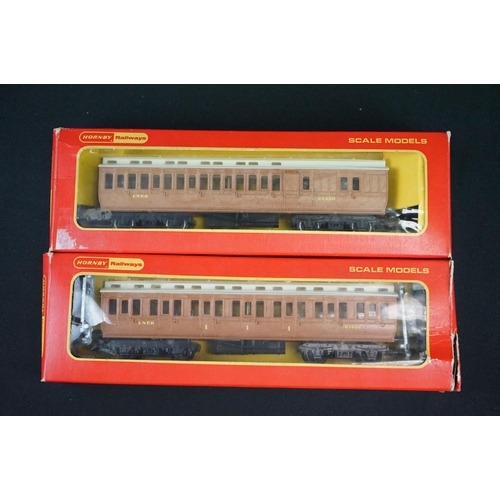 75 - 20 OO gauge items of rolling stock to include 8 x Palitoy Mainline, 5 x Hornby etc, mainly contained... 