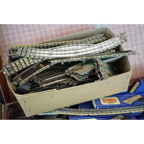 85 - Quantity of various Hornby Dublo track (3 boxes)