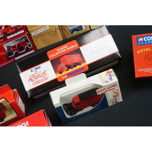 1077 - 40 Boxed / cased Royal Mail diecast models to include 18 x Corgi models (7 x Corgi Classics with cer... 