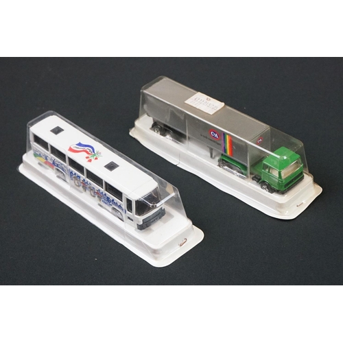 1082 - 10 Boxed diecast models and model sets to include Dinky Convoy Series 399, Mattel Hot Wheels Play Se... 