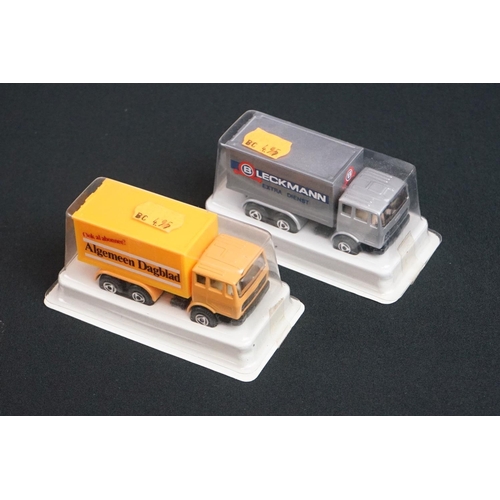 1082 - 10 Boxed diecast models and model sets to include Dinky Convoy Series 399, Mattel Hot Wheels Play Se... 