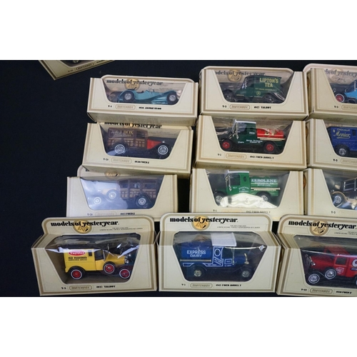 1084 - 52 Boxed Matchbox Models of Yesteryear diecast models (diecast condition ex, boxes gd to vg)