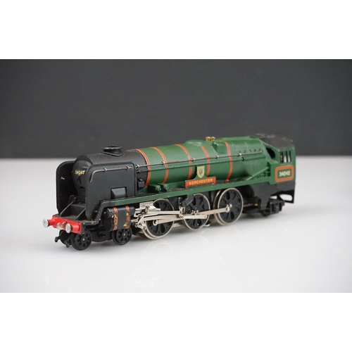 241 - Boxed Hornby Dublo 3235 4-6-2 SR West County Locomotive Dorchester & Tender, with paperwork