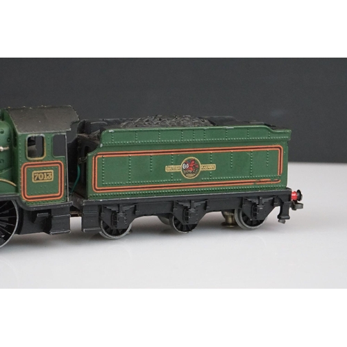 242 - Two boxed Hornby Dublo locomotives to include EDLT20 Bristol Castle and EDL12 Duchess of Montrose