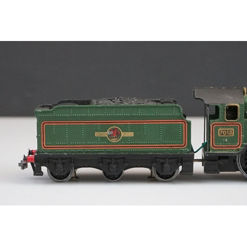 242 - Two boxed Hornby Dublo locomotives to include EDLT20 Bristol Castle and EDL12 Duchess of Montrose