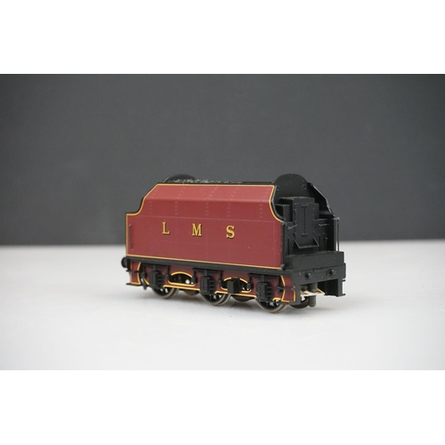 247 - Five OO gauge locomotives to include Hornby Dublo 0-6-0 Southern 1147, Lima Thunderer (loose part), ... 