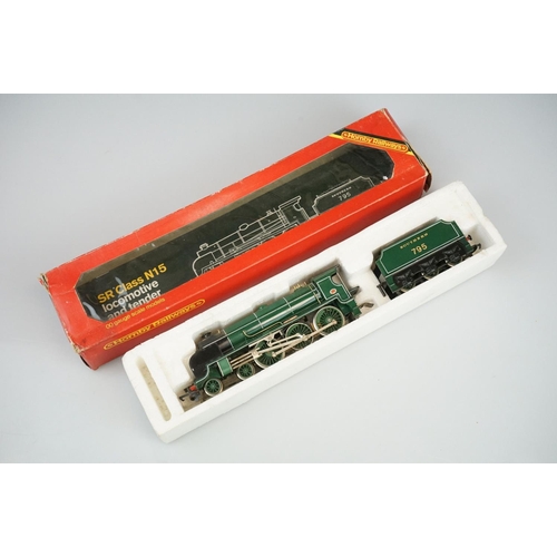 249 - Three boxed OO gauge locomotives to include Hornby R154 SR Loco Sir Dinadan and 2 x Lima and 2 unbox... 