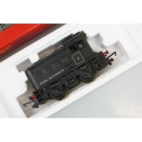 250 - Four boxed Hornby OO gauge locomotives to include R855 LNER Flying Scotsman, R068 BR Class 25 Diesel... 