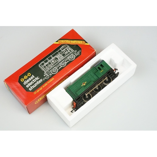 250 - Four boxed Hornby OO gauge locomotives to include R855 LNER Flying Scotsman, R068 BR Class 25 Diesel... 