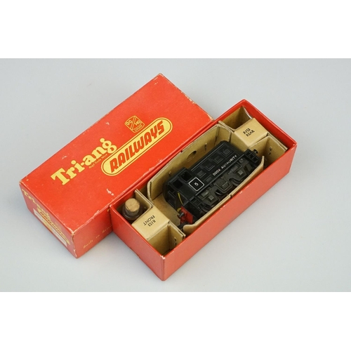 253 - Five boxed Triang OO gauge locomotives to include R153 0-6-0 Saddle Tank Loco electric, R152 0-6-0 D... 