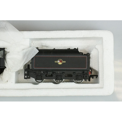 254 - Eight OO gauge locomotives with un-associated boxes to include Horny Dublo 2-8-0 with tender, Lima 0... 